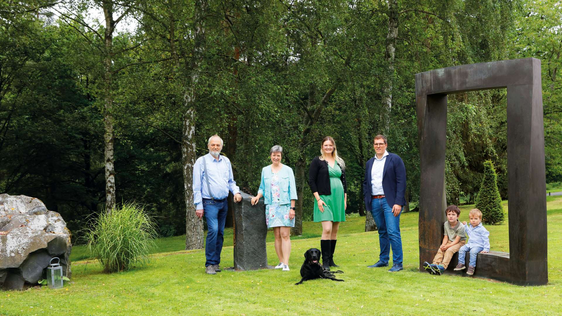 2021-11-Krematorium-Familie-original